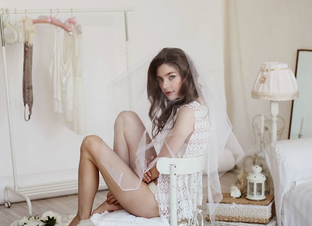 The best wedding boudoir photo shoot ideas - How to surprise a husband